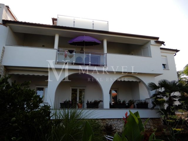 Haus Zu verkaufen - Primorsko-goranska Malinska-dubašnica - foto 3/9