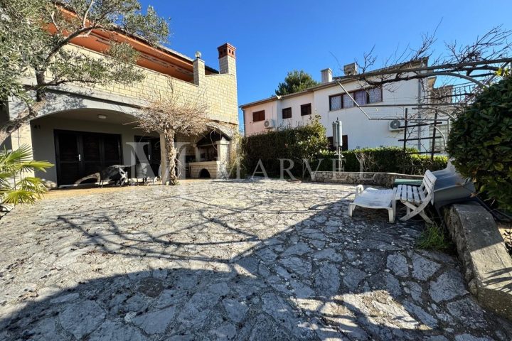 House for sale 220 m² – Krk