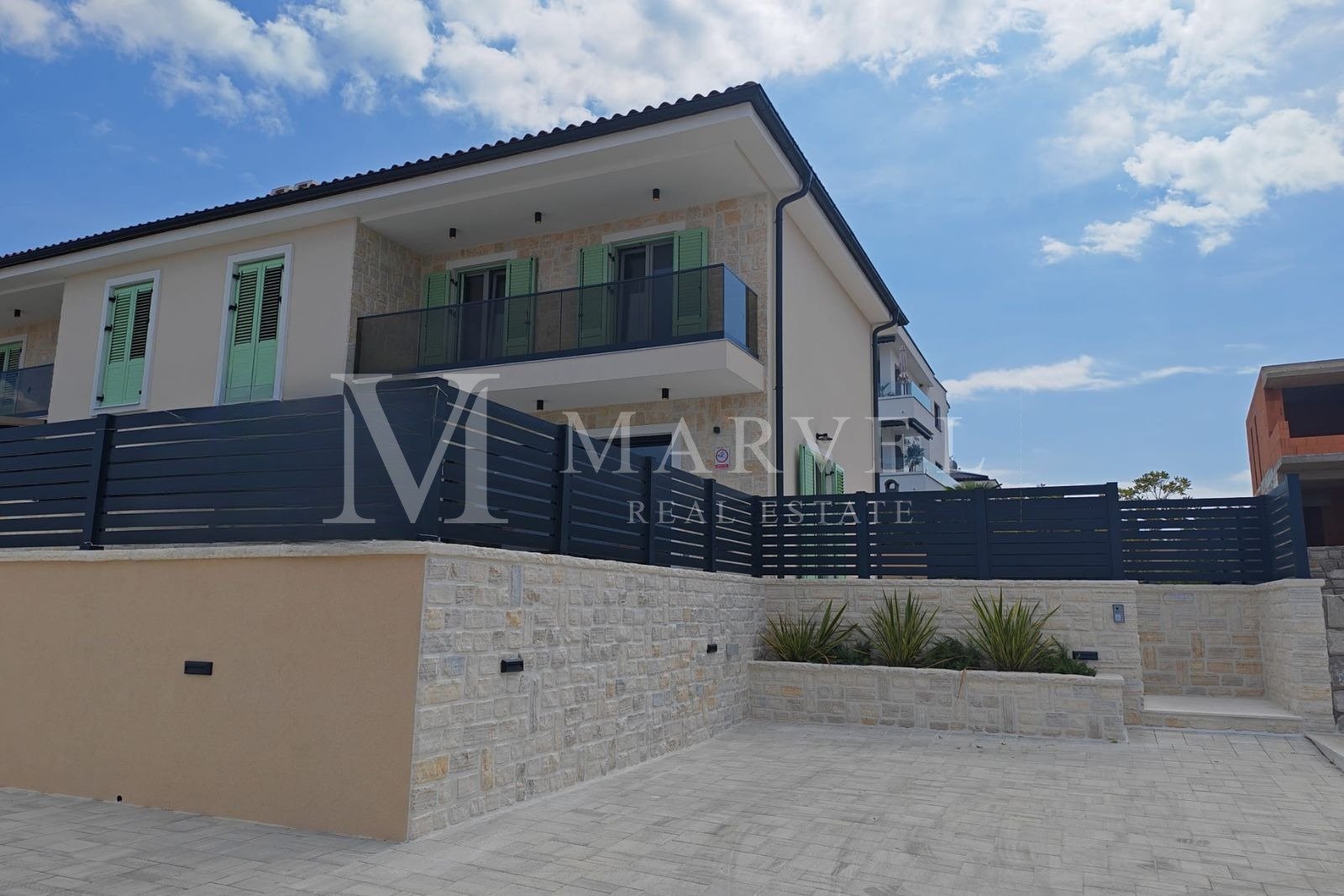 House For sale - Primorsko-goranska Malinska-dubašnica - foto 1/17