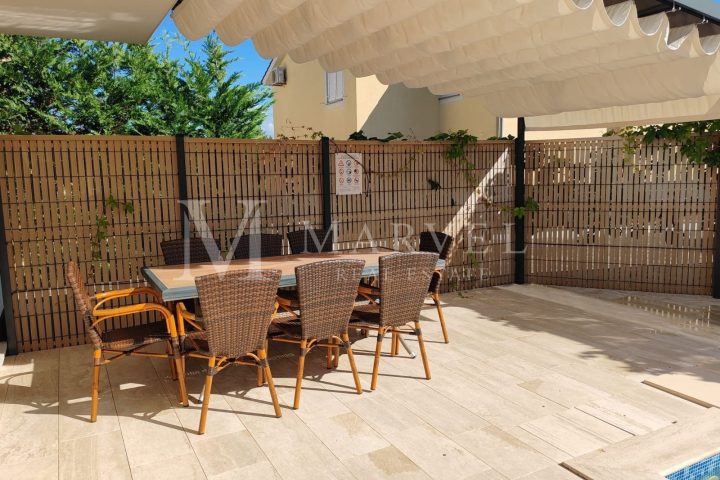 Haus Zu verkaufen - Primorsko-goranska Malinska-dubašnica - foto 2/19