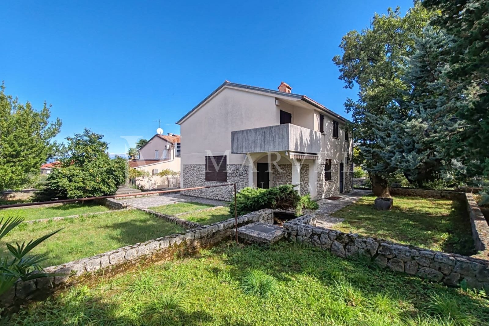 Haus Zu verkaufen - Primorsko-goranska Malinska-dubašnica - foto 1/19
