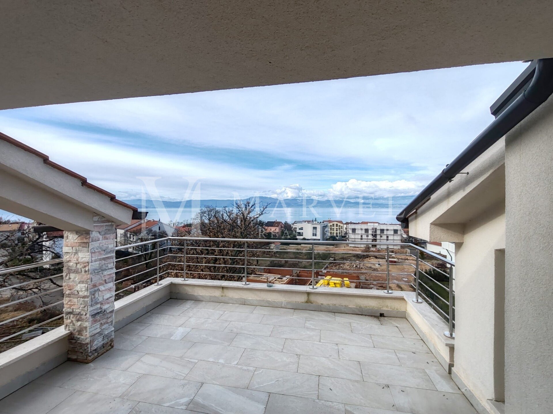 Apartment Zu verkaufen - PRIMORSKO-GORANSKA OMIŠALJ