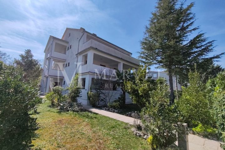 Haus Zu verkaufen - Primorsko-goranska Malinska-dubašnica - foto 2/5