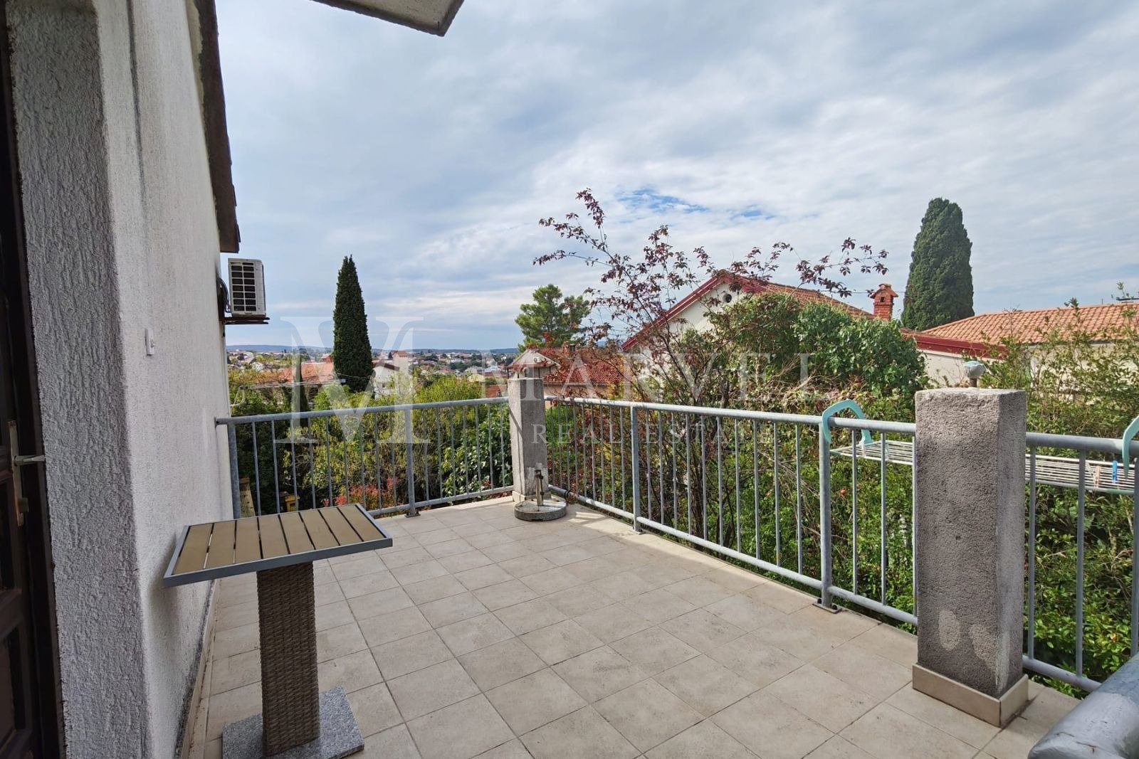 Maison À vendre - PRIMORSKO-GORANSKA Malinska-Dubašnica