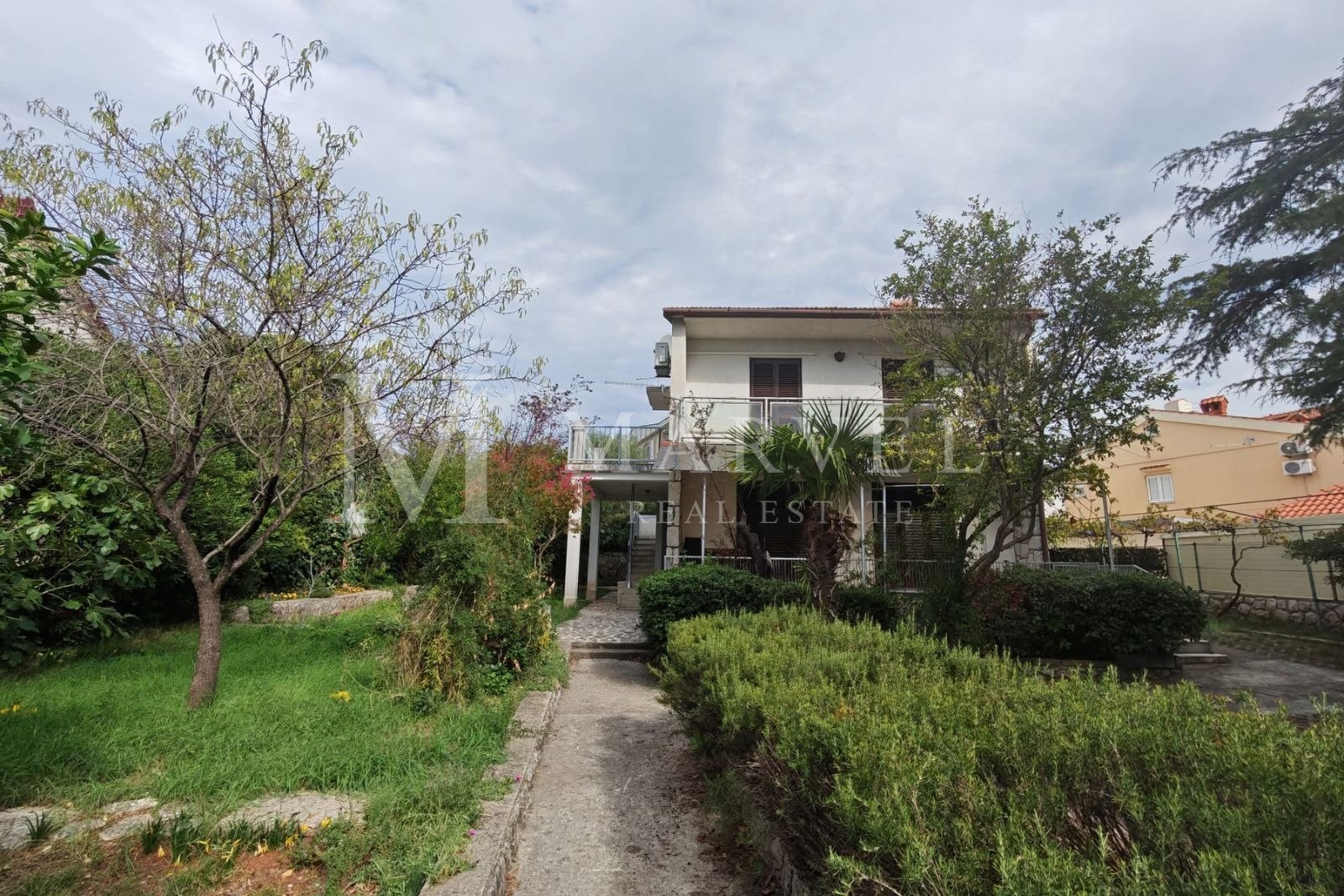 Maison À vendre - PRIMORSKO-GORANSKA Malinska-Dubašnica