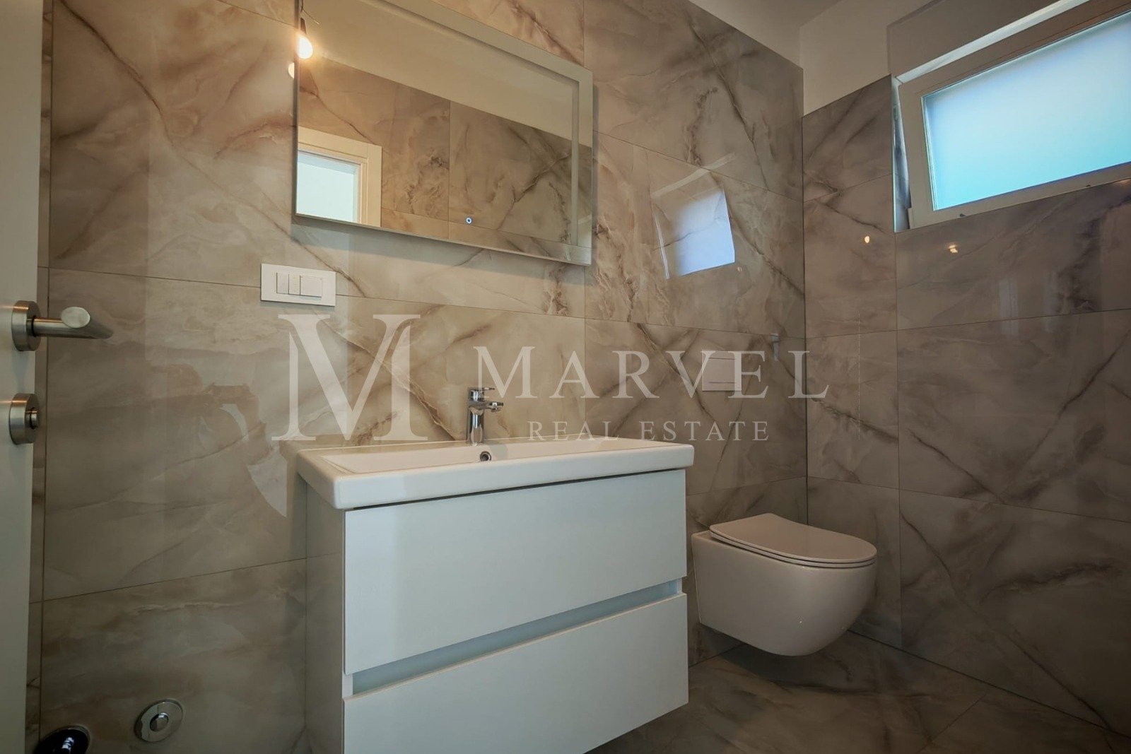 Appartement À vendre - PRIMORSKO-GORANSKA Malinska-Dubašnica