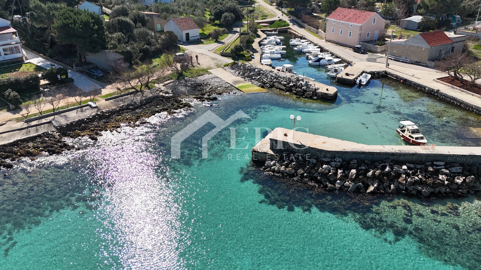 Land For sale - Zadarska Ugljan