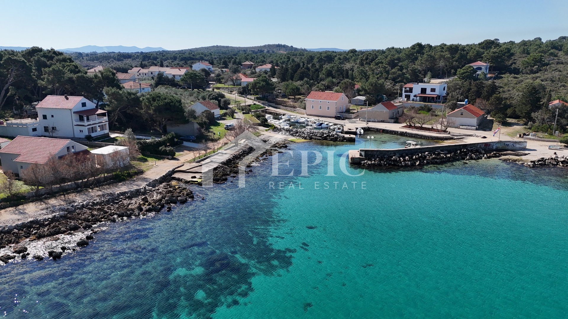Land For sale - Zadarska Ugljan