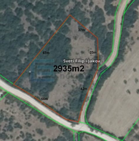 Zemljište na prodaju 2935 m² – Sveti Filip I Jakov