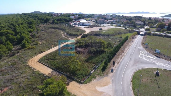 Pozemek na prodej 2464 m² – Pakoštane