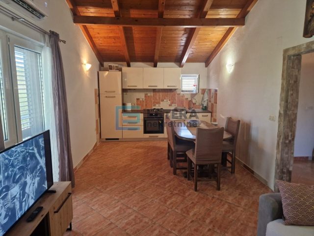 Kuća na prodaju 160 m² – Polača