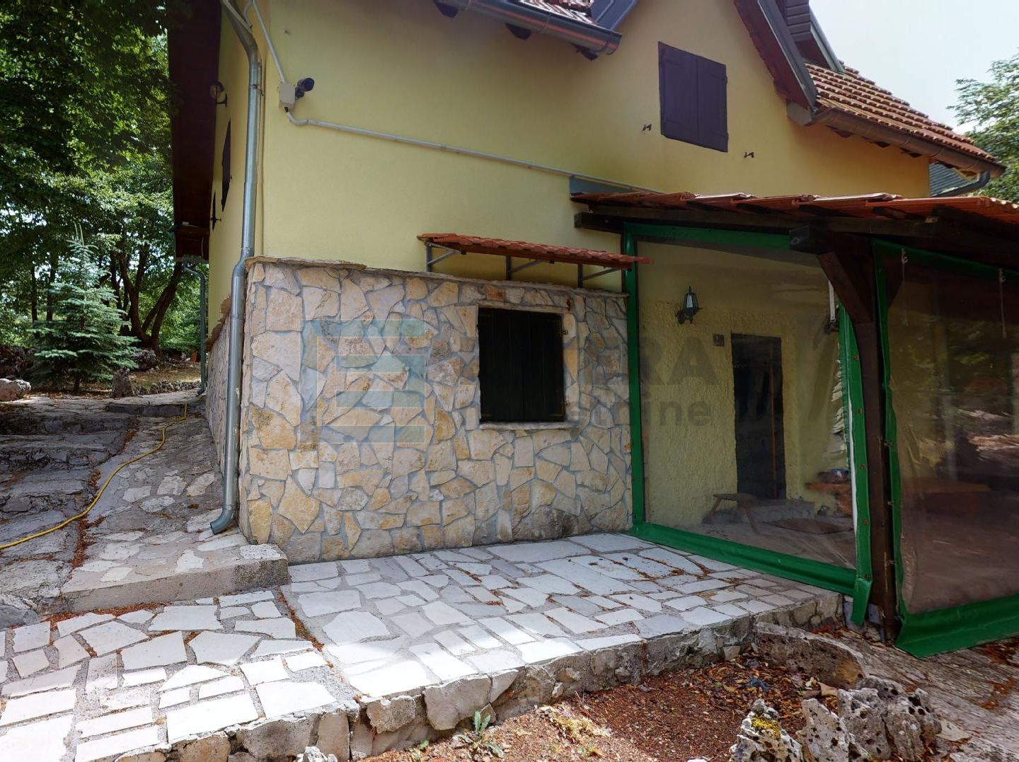 Maison À vendre - Ličko-senjska Udbina
