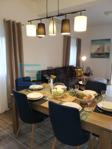Dům na prodej 160 m² – Benkovac