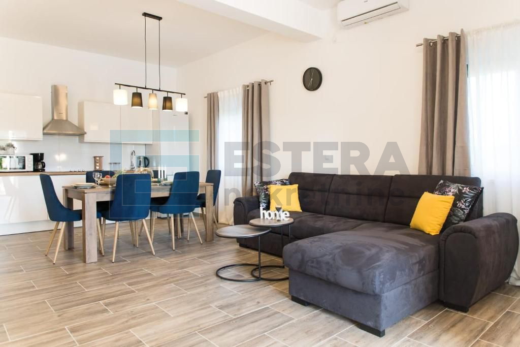 Casa In vendita - Zadarska Perušić Benkovački
