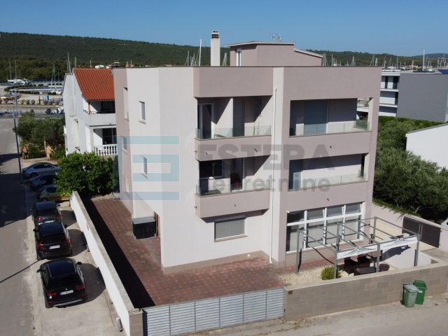 House for sale 635 m² – Bibinje