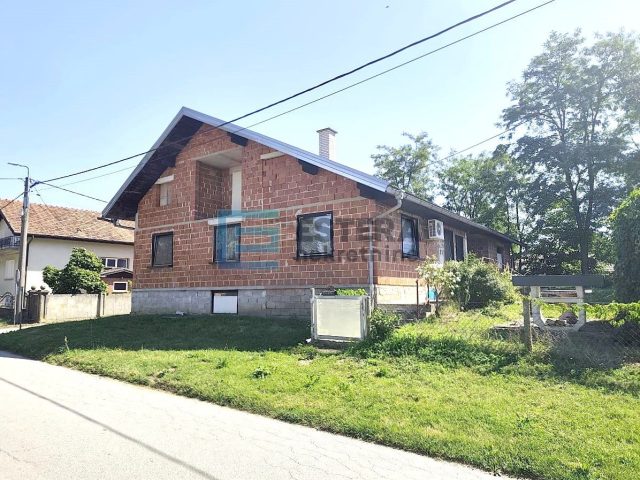 Haus zu verkaufen 218 m² – Sivica