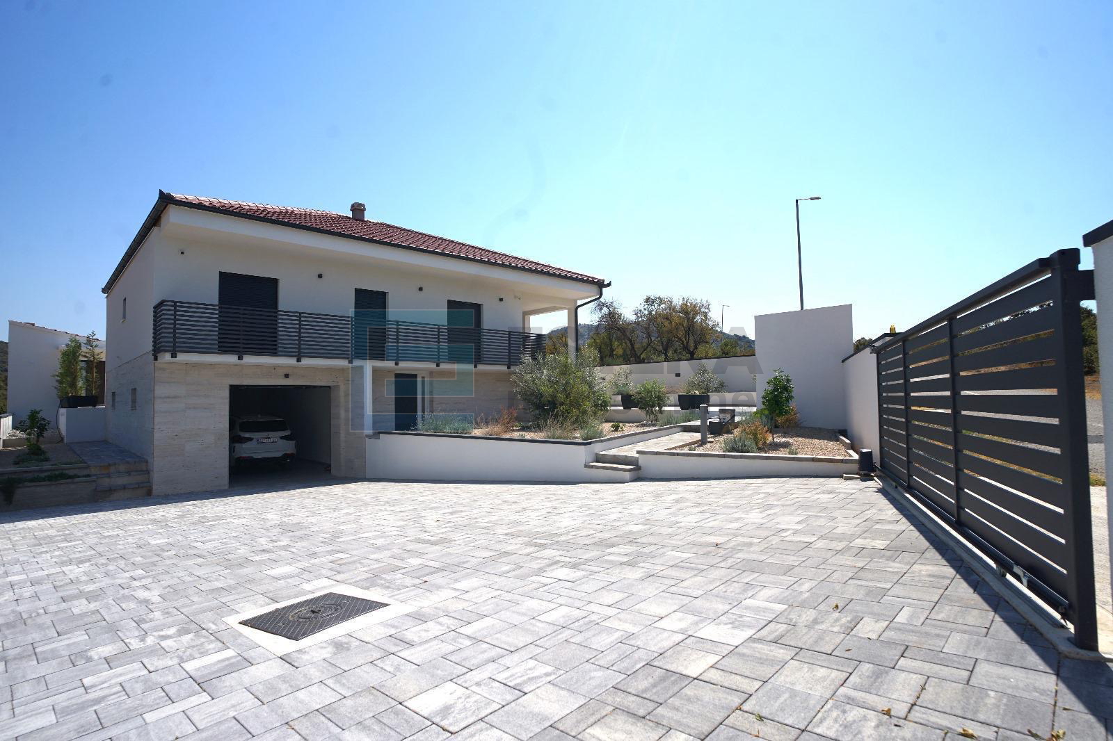 House For sale - Donja Jagodnja - foto 1/34