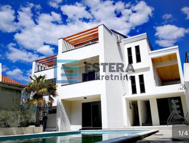 Casa in vendita 244 m² – Biograd Na Moru