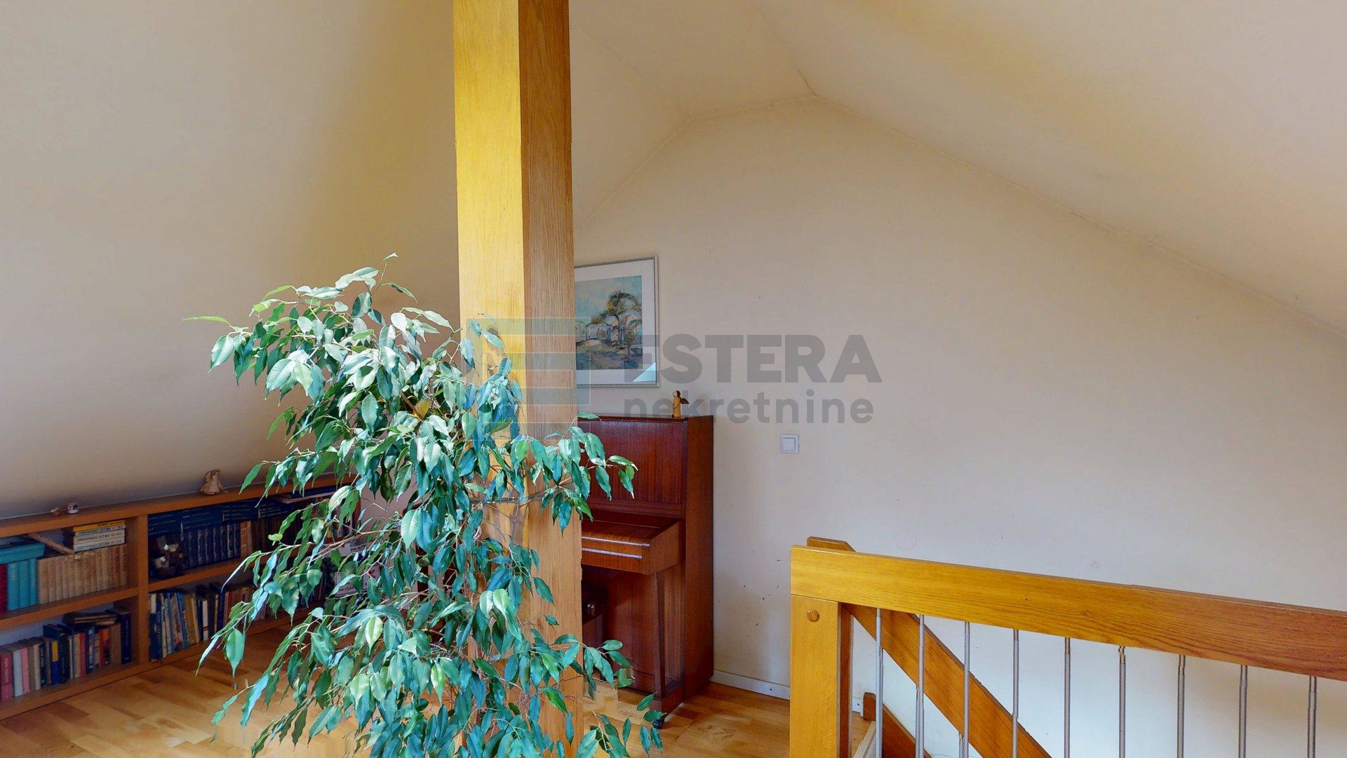 Apartma Na predaj - Grad Zagreb Voltino