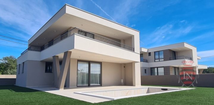 House for sale 213 m² – Krk