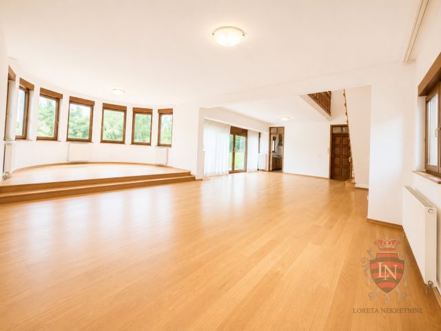 Maison À vendre - Grad Zagreb Podsljeme - foto 2/33
