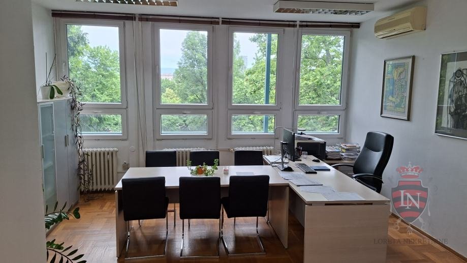 Business premises For rent - Grad Zagreb Peščenica - Žitnjak