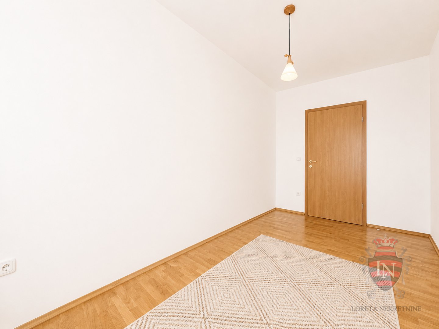 Appartement À louer - Grad Zagreb Stenjevec