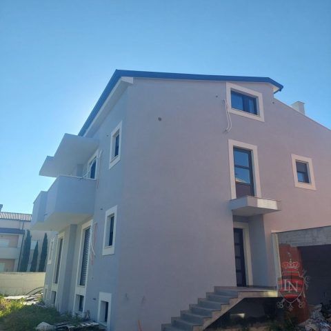 Dům na prodej 358 m² – Vodnjan