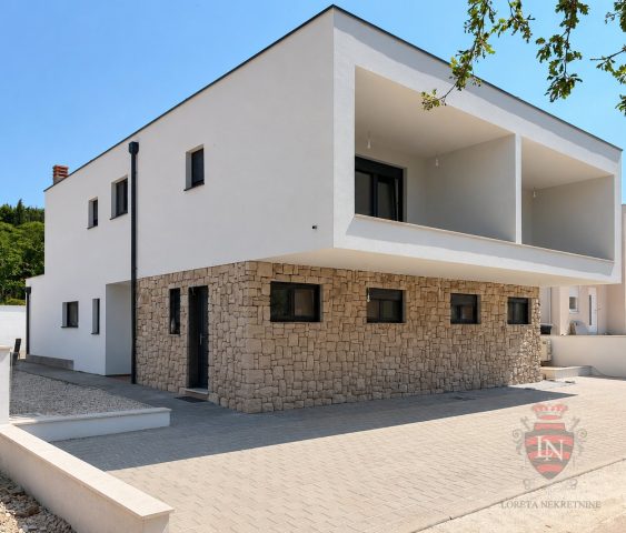 Dom na sprzedaż 132 m² – Umag