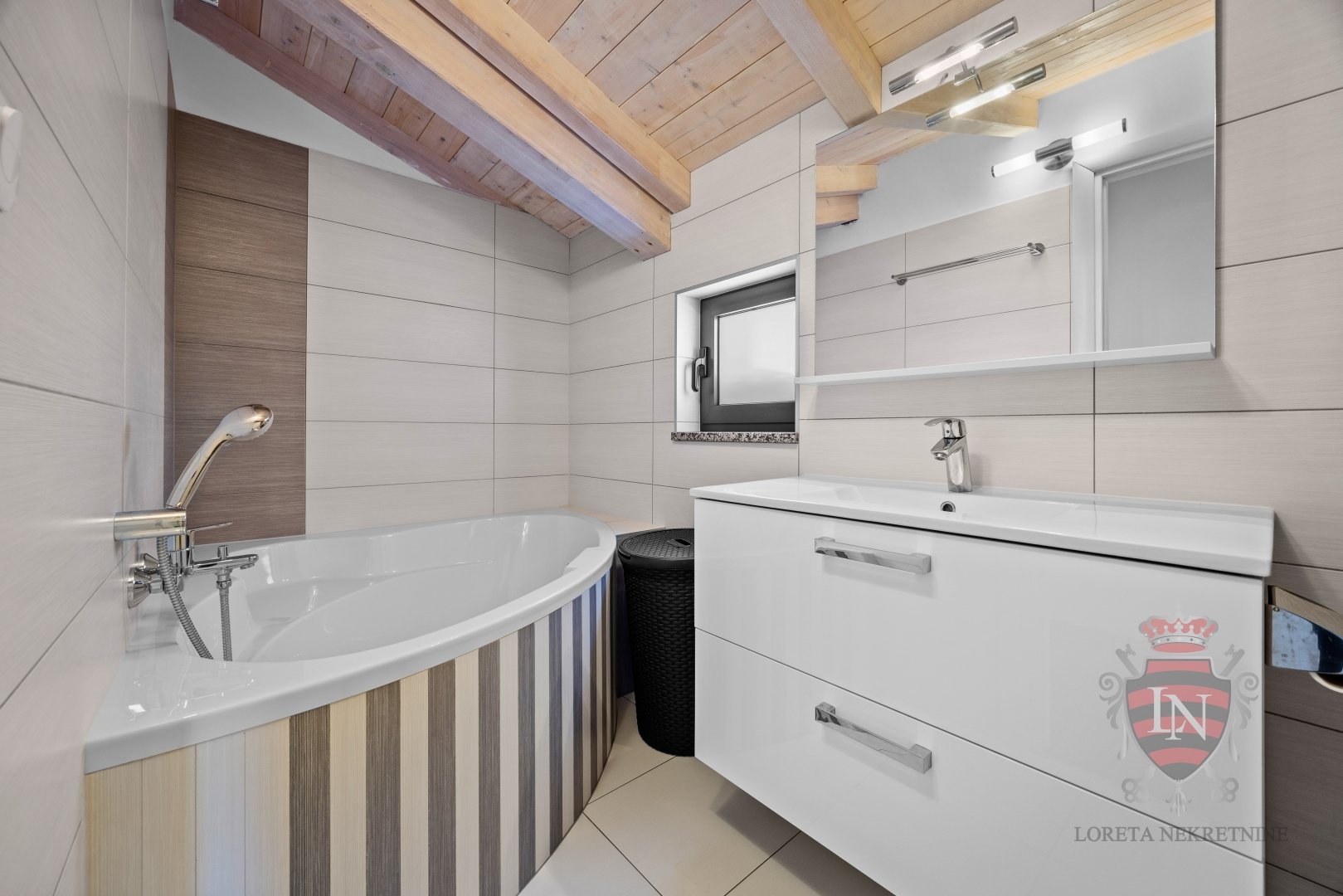 Casa In vendita - Istarska županija Svetvinčenat