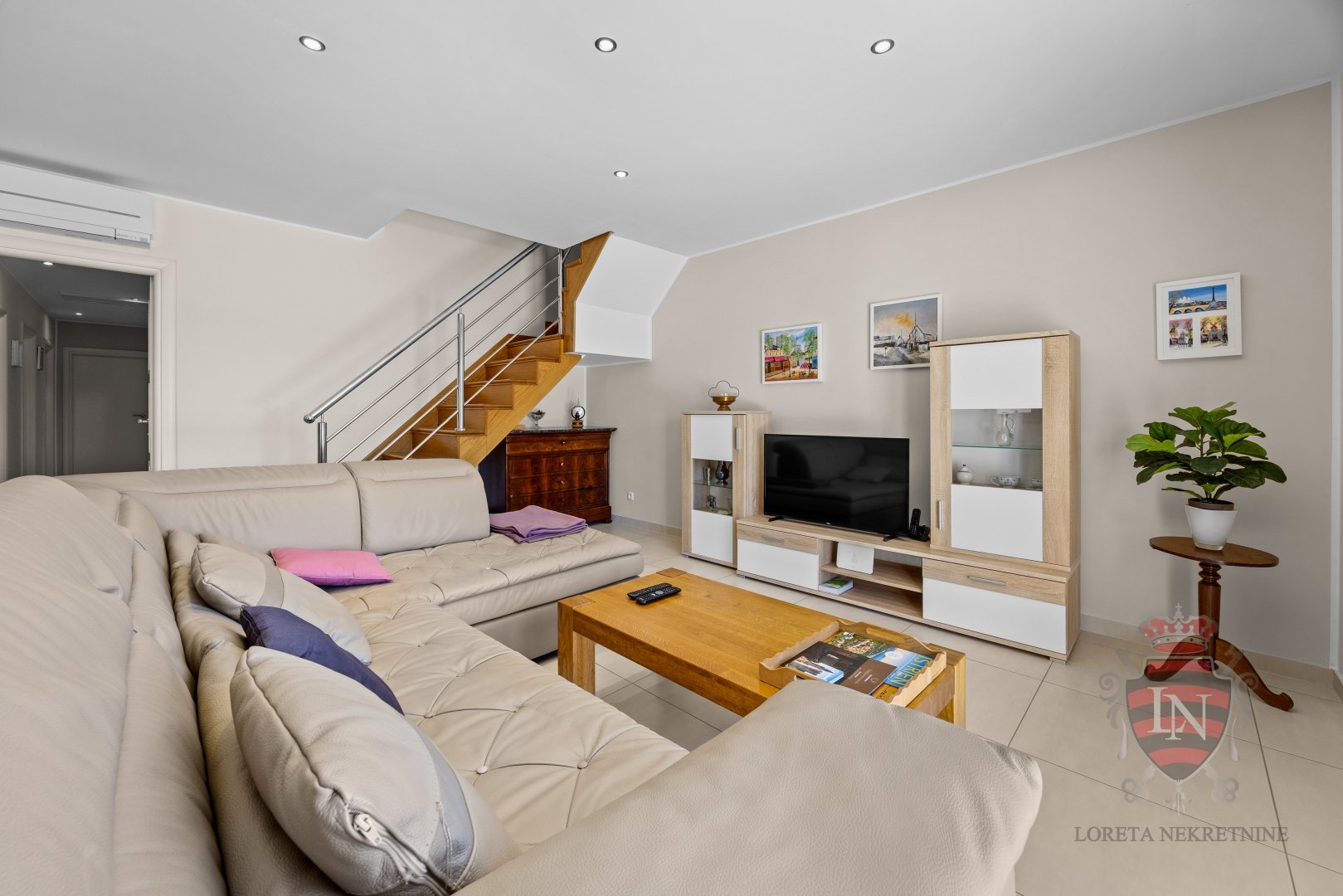Casa In vendita - Istarska županija Svetvinčenat