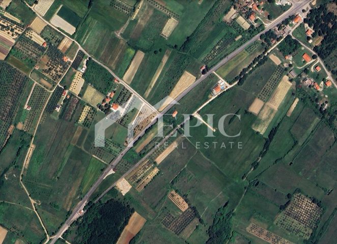 Land for sale 1900 m² – Zadar-Okolica