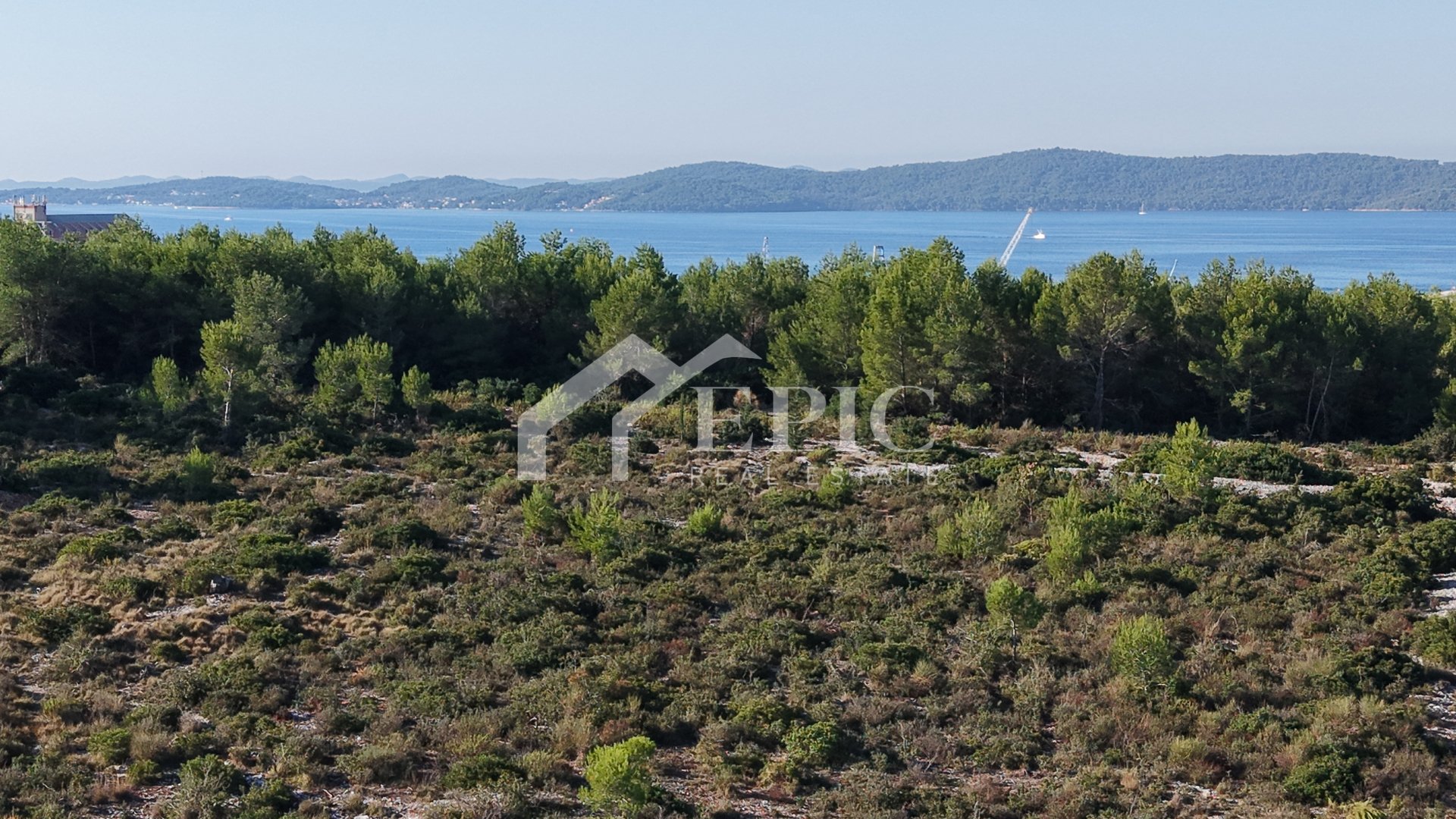 Parcela Naprodaj -  Ploče