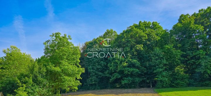 Działka na sprzedaż 972 m² – Beretinec