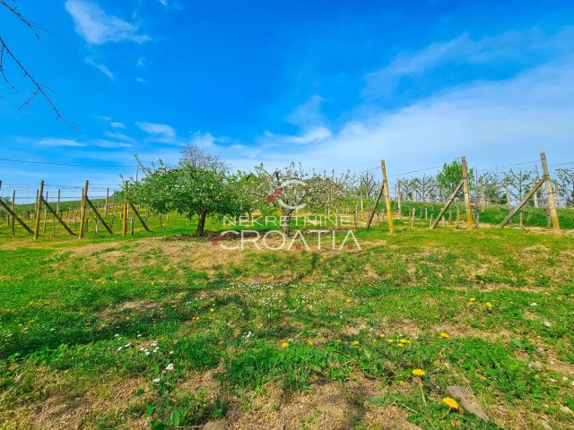 Pozemok na predaj 970 m² – Ivanec