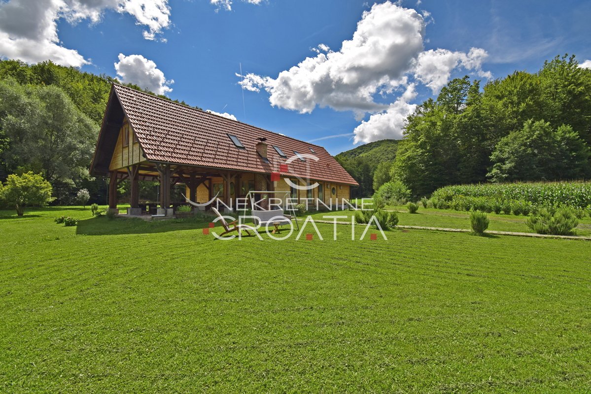 Dom Na predaj - Varaždinska Ivanečka Željeznica