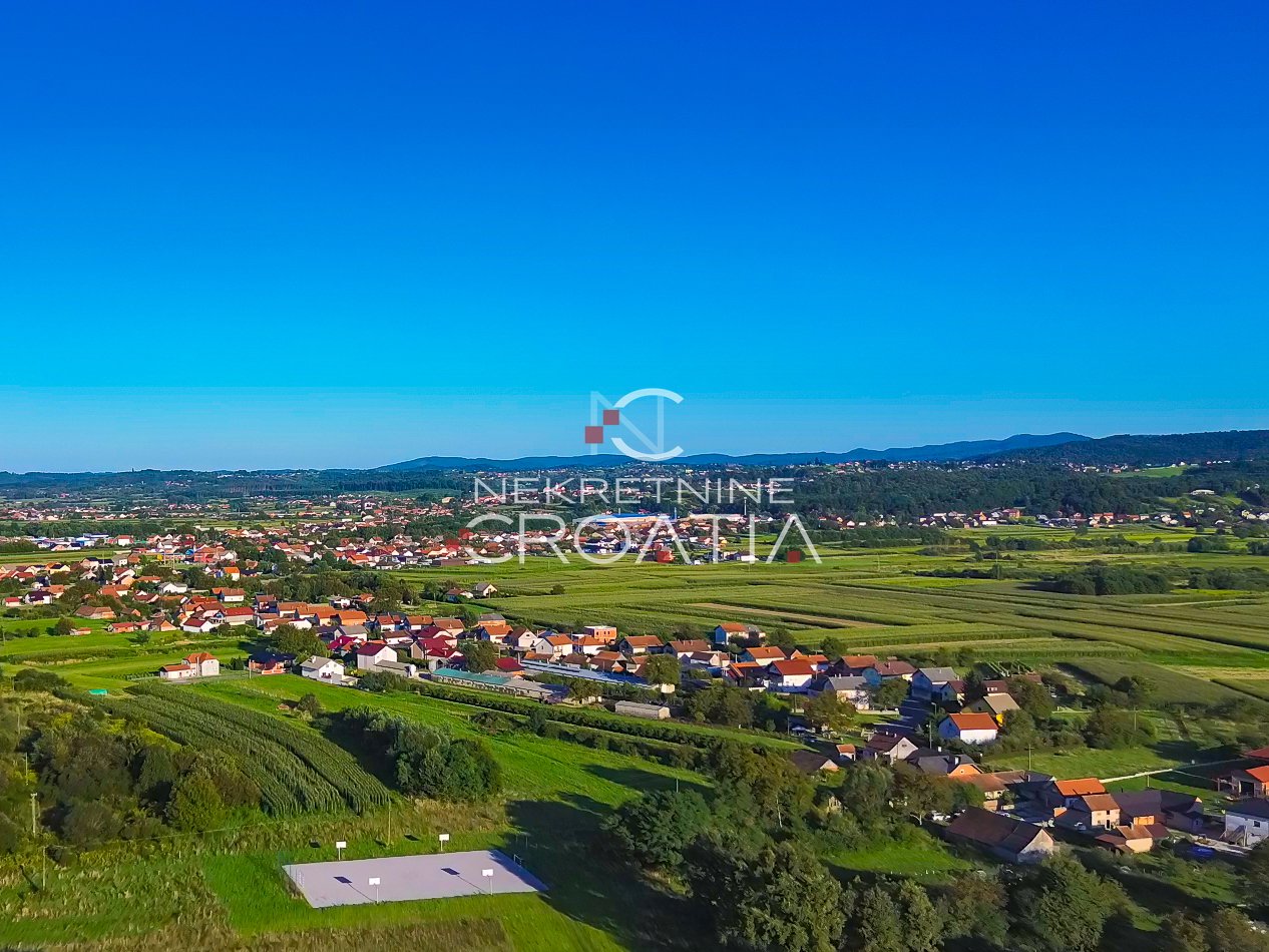 Parcela Na predaj - Varaždinska črnec Biškupečki - foto 1/2