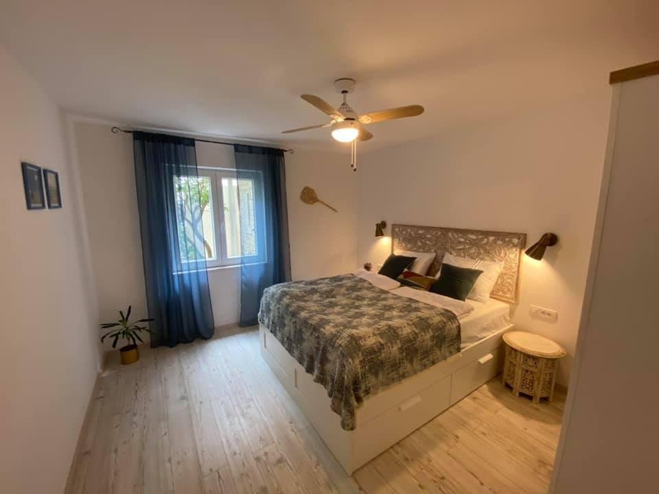 Hotel For sale - Splitsko-dalmatinska Podgora