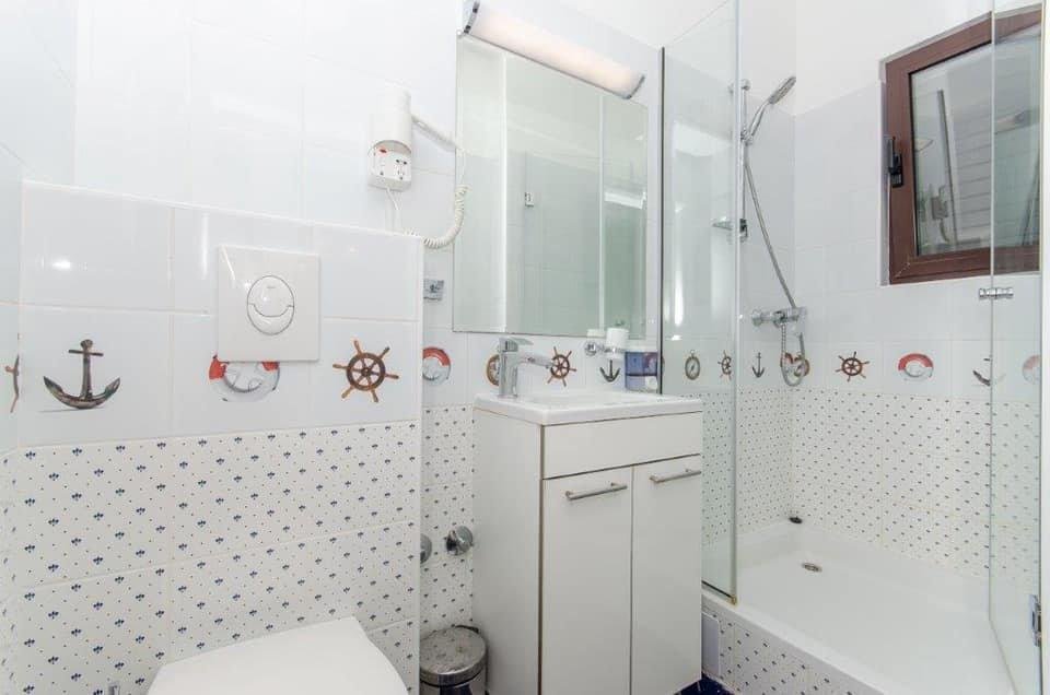 Hotel For sale - Splitsko-dalmatinska Podgora