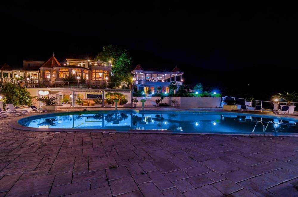 Hotel Na predaj -  Pelješac