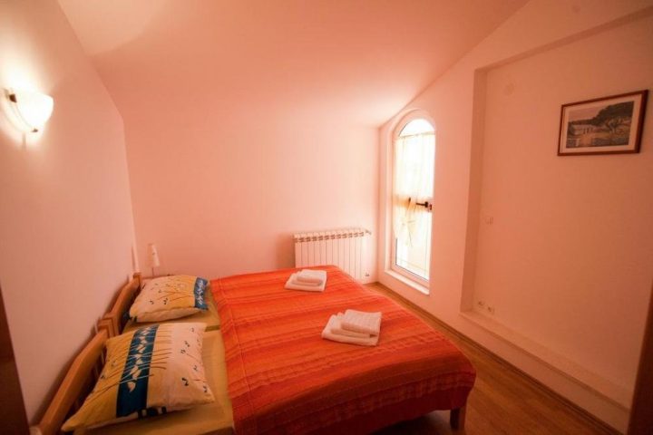 Hotel Na prodaju - šibensko-kninska Primošten - foto 5/13