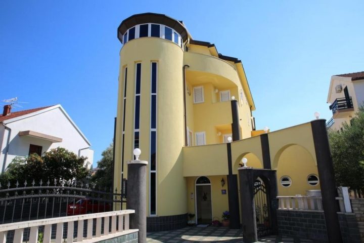 Hotel in vendita 850 m² – Vodice