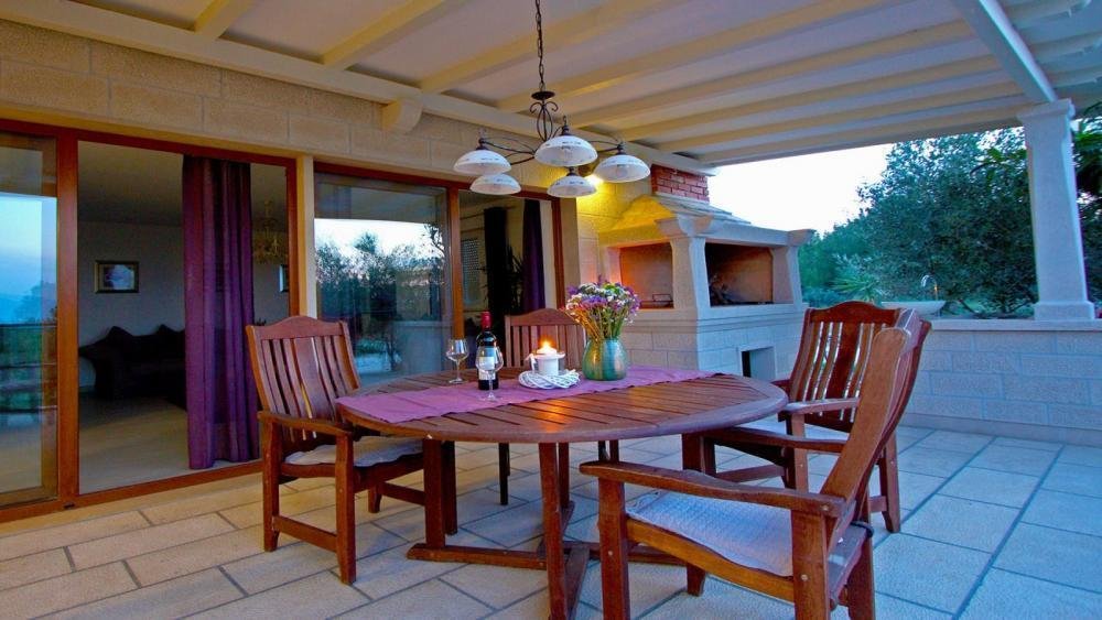 House For sale - Splitsko-dalmatinska Sutivan