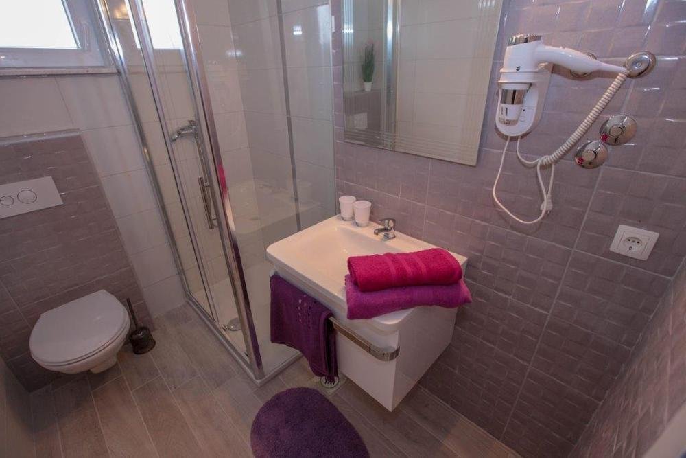 Hotel Na prodaju - Šibensko-kninska Rogoznica