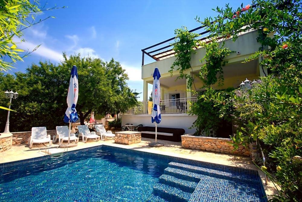 House For sale - Splitsko-dalmatinska Sutivan