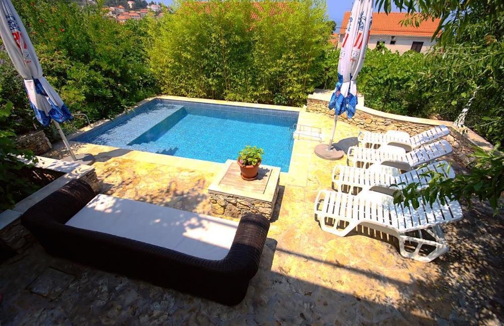 House For sale - Splitsko-dalmatinska Sutivan