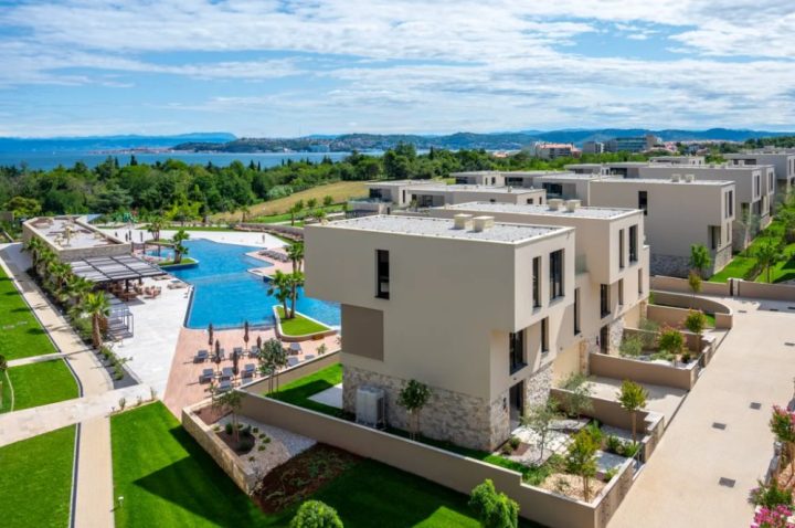 Kuća na prodaju 452 m² – Umag