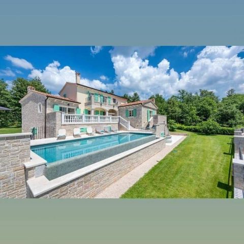 Kuća na prodaju 343 m² – Kanfanar