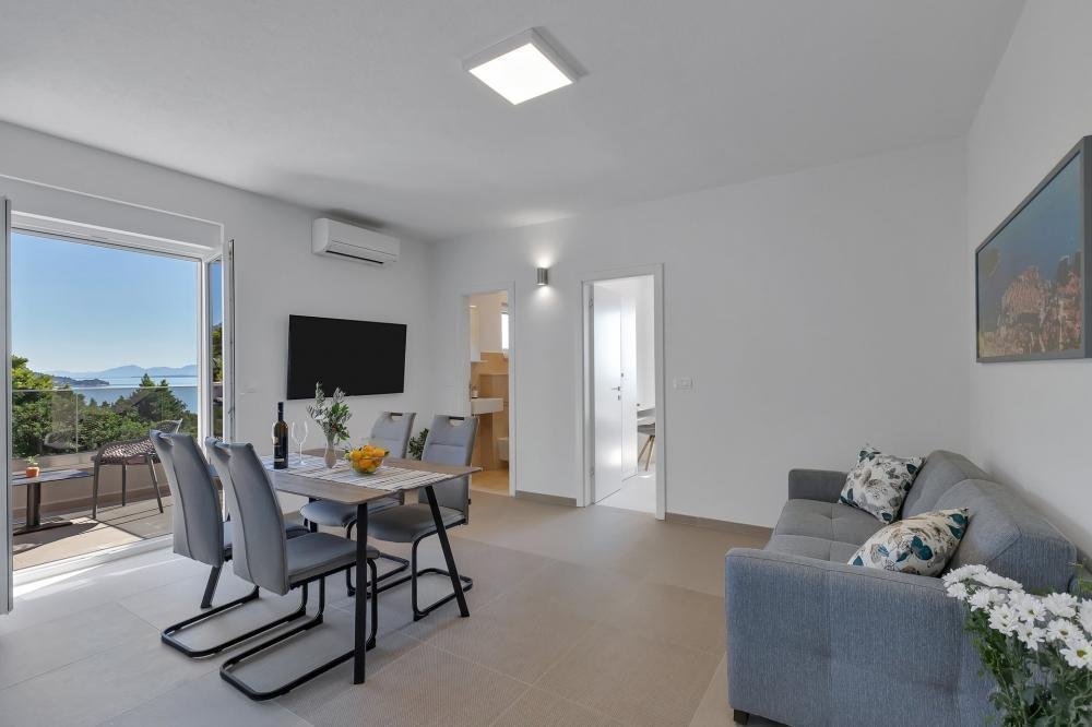 Hotel Na predaj - Splitsko-dalmatinska Podgora