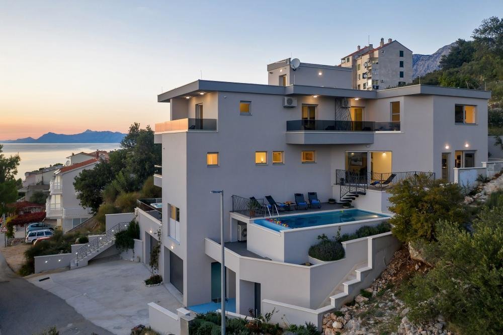 Hotel Na predaj - Splitsko-dalmatinska Podgora
